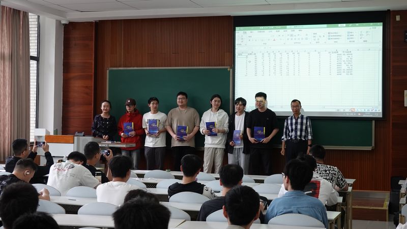 20250510书香融光，科普启航-新闻稿169-800.jpg