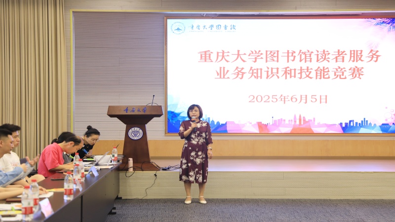 何书记.jpg