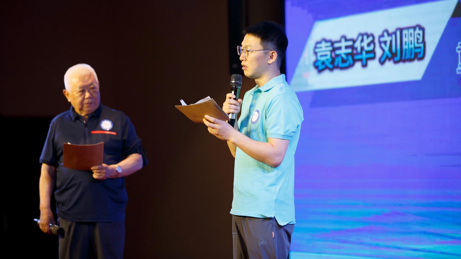 图片10-2：袁老刘鹏(1).jpg