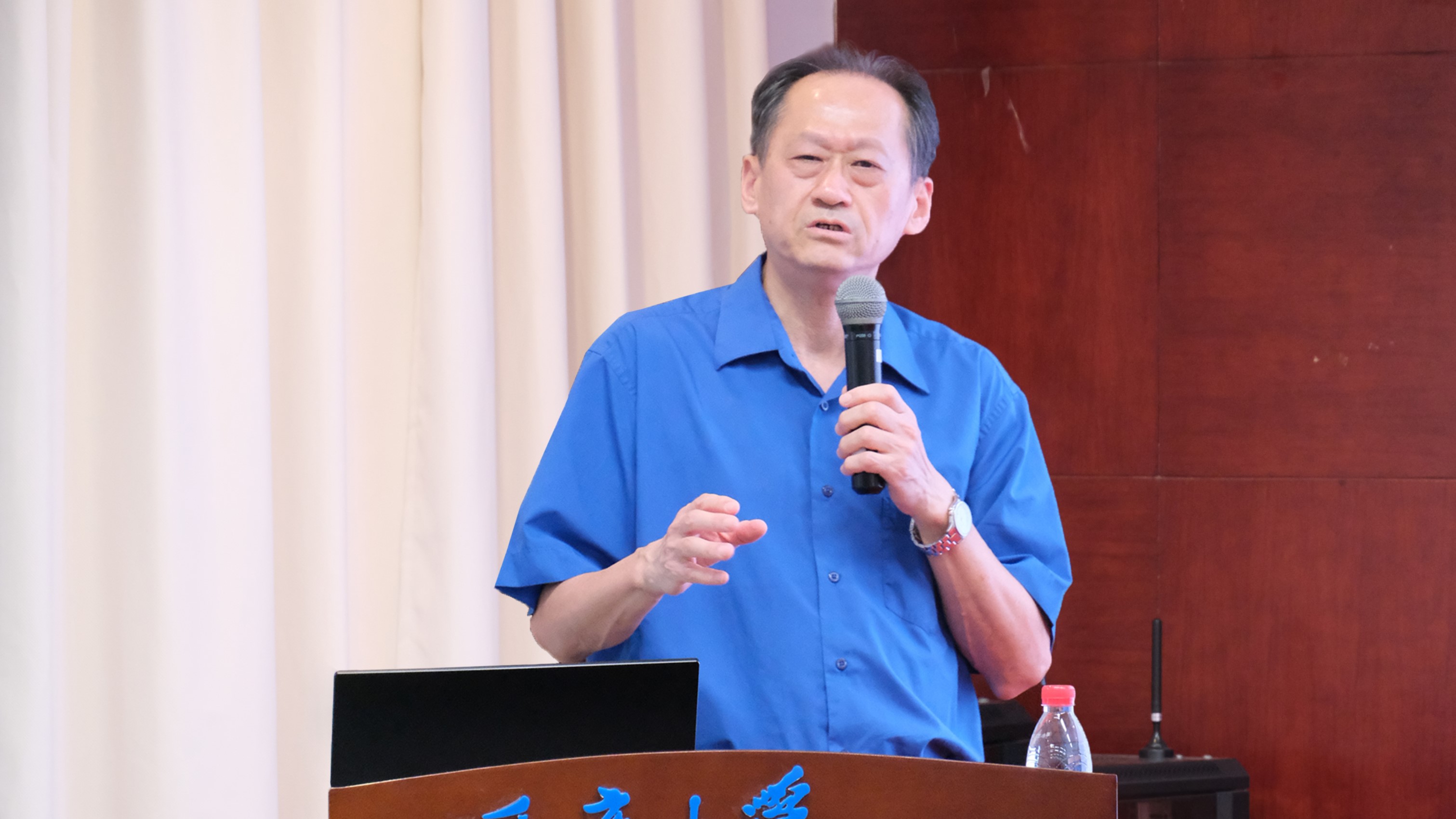 3鲁晓鹏.jpg