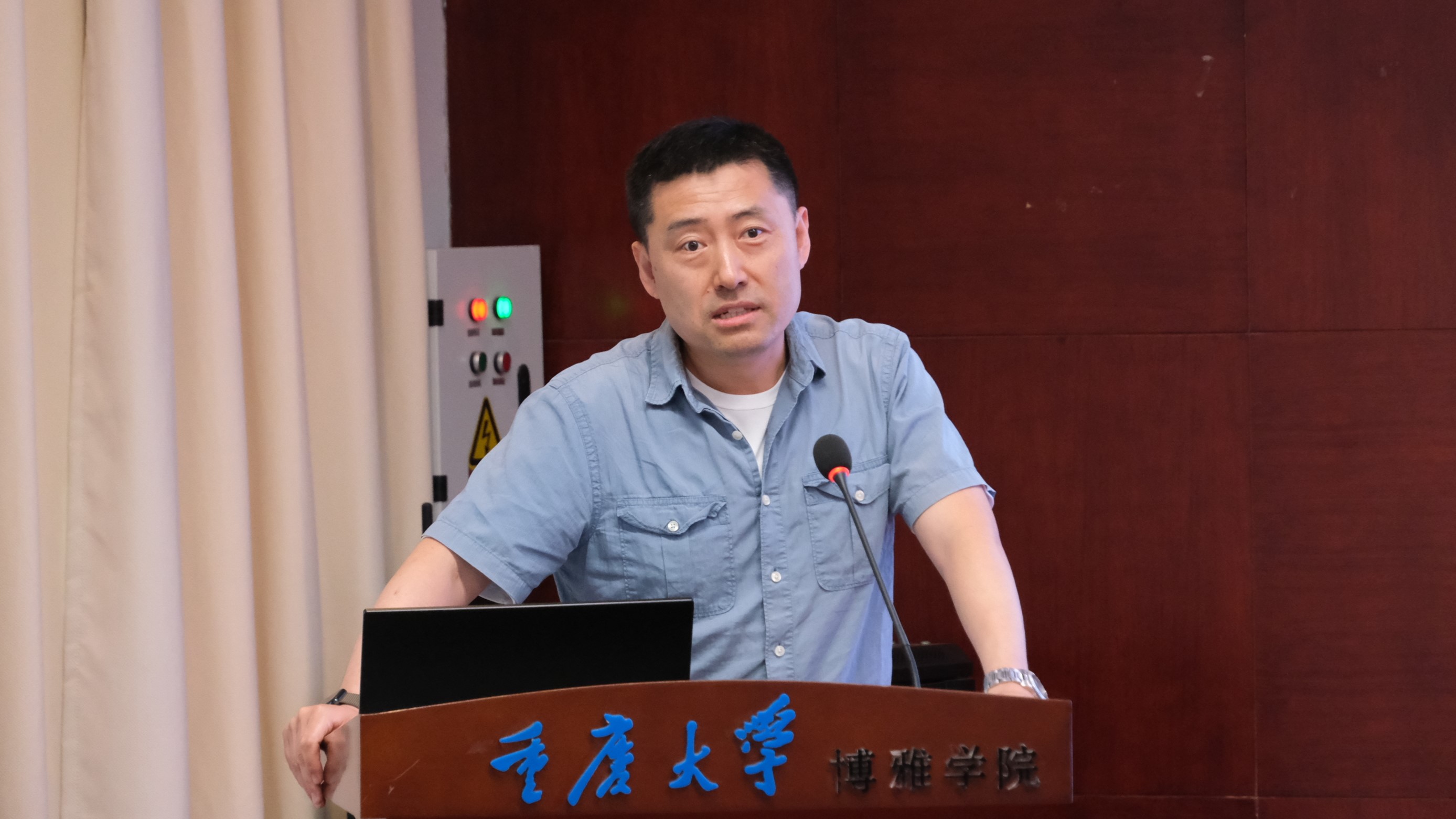 5王璞.JPG
