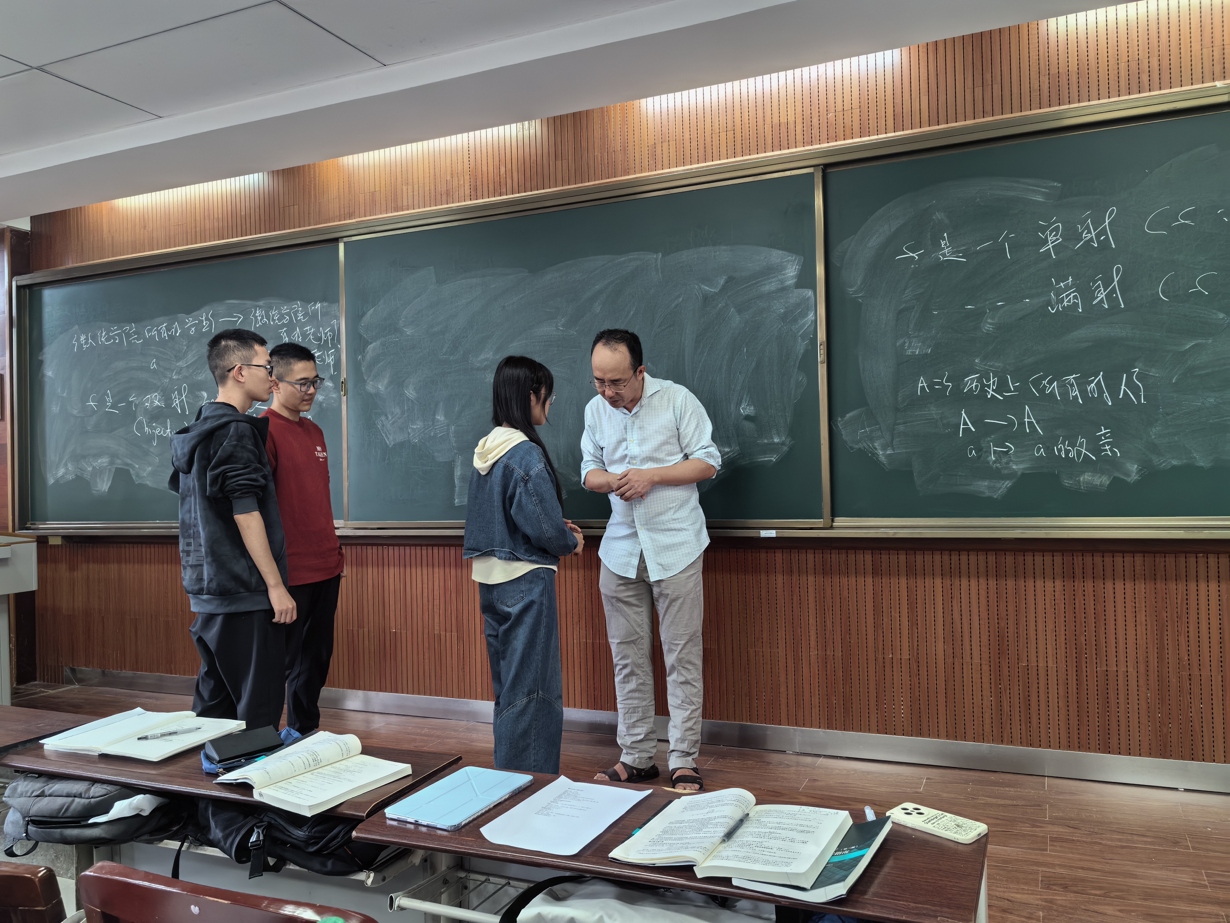 1761273223394694.jpg 1761178918745929.jpg