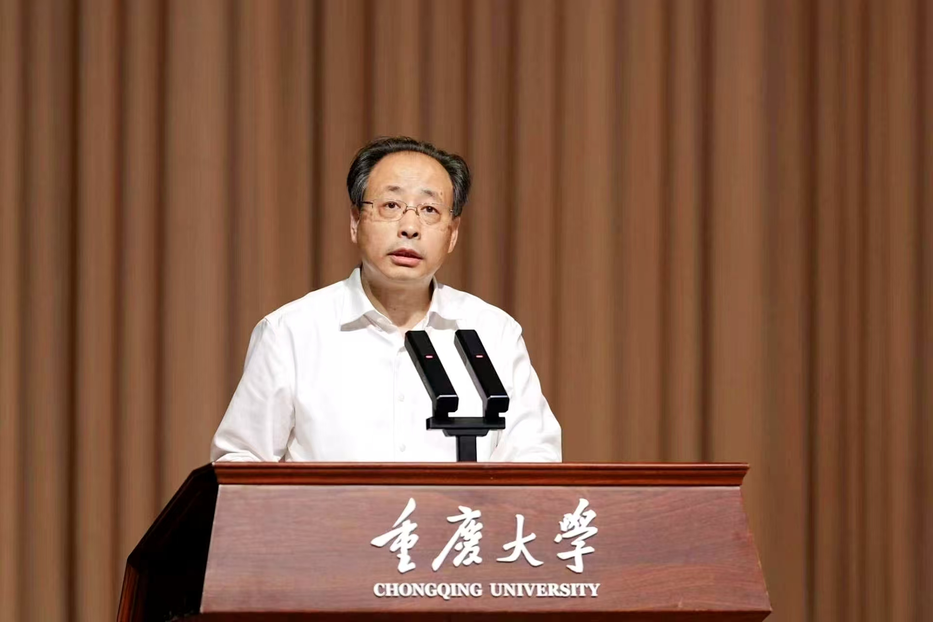 王树新书记（提亮版）.jpg