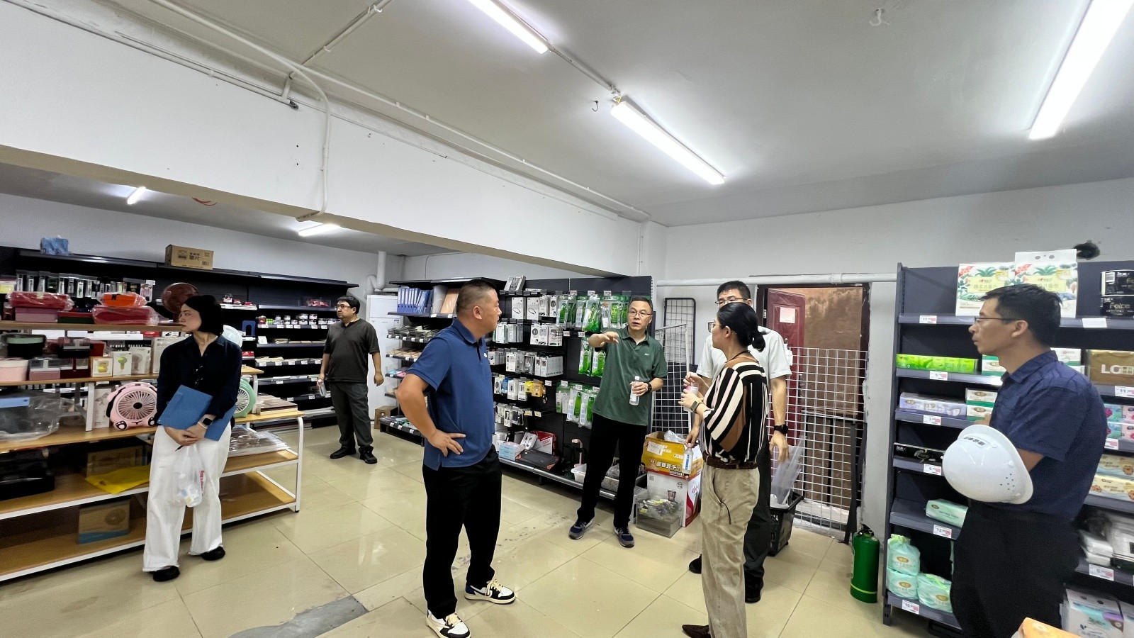 20260716资产公司开展校办企业夏季安全巡查工作01-1.jpg