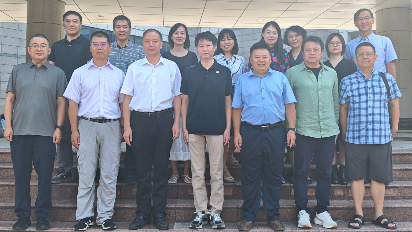 20260831民盟上海交通大学委员会与民盟重庆大学委员会举行盟务工作交流座谈会1_副本.jpg