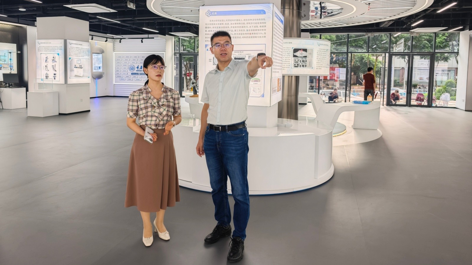 20260924资产公司开展校办企业节前安全检查工作1.jpg