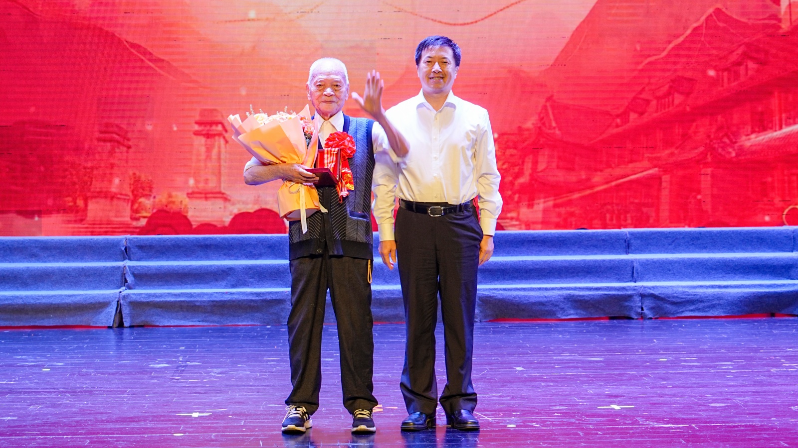 微信图片_20261013165010_298_4_副本.jpg